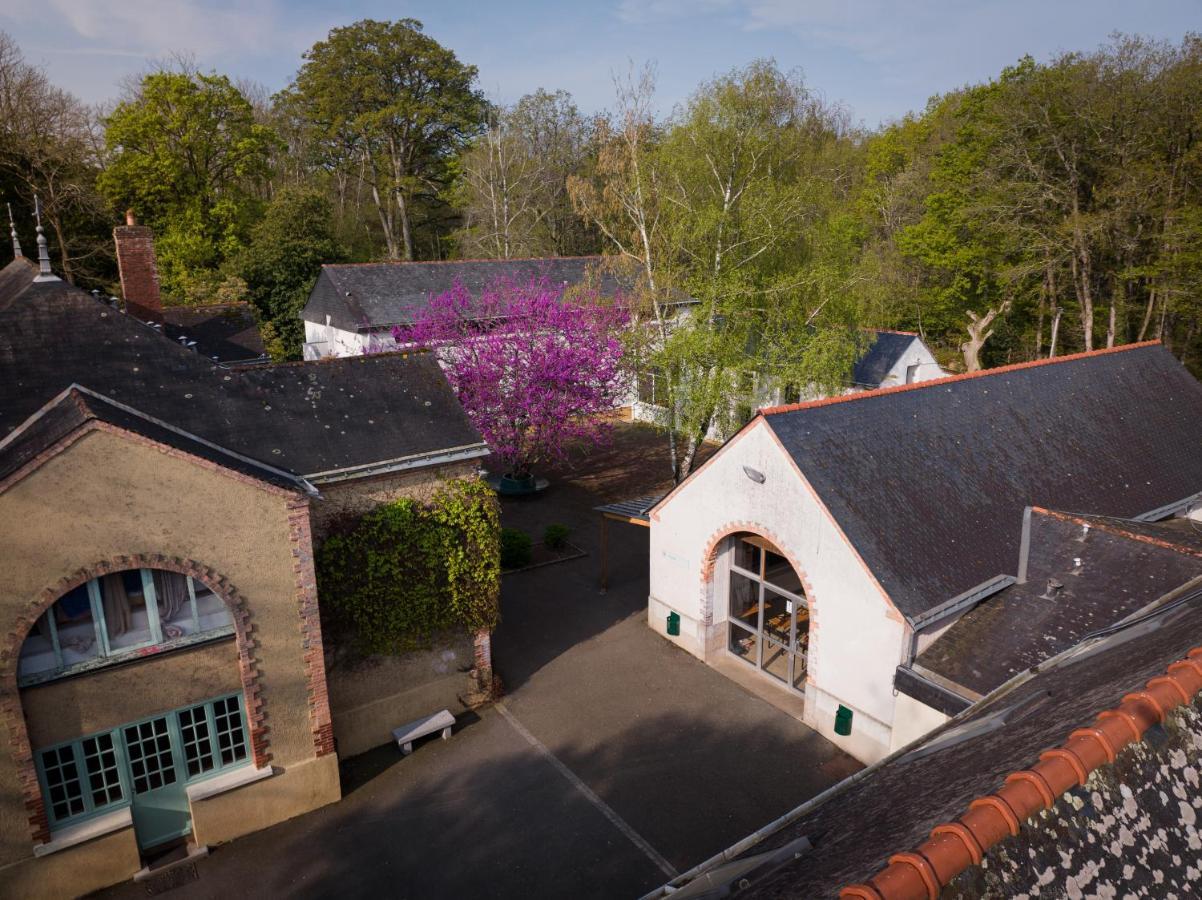 Institut Bois Robert Hotel Becon-les-Granits Exterior photo